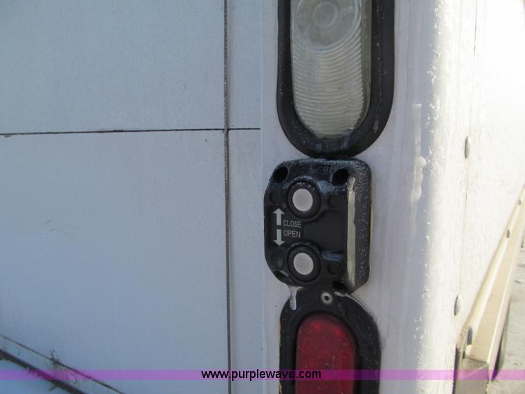 image for item F5888 2007 Freightliner M2 Business Class semi truck