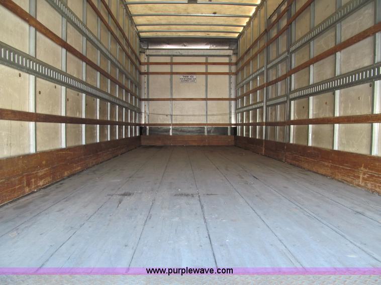 image for item F5888 2007 Freightliner M2 Business Class semi truck