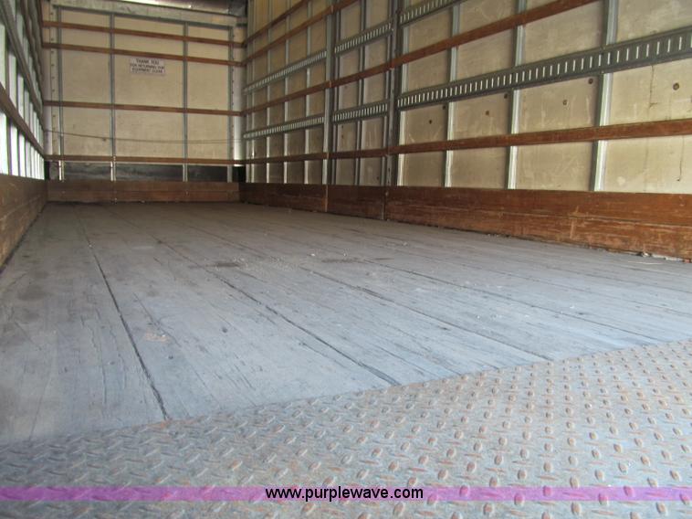 image for item F5888 2007 Freightliner M2 Business Class semi truck