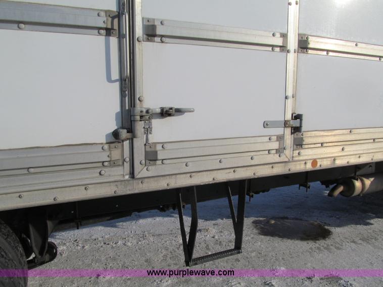 image for item F5888 2007 Freightliner M2 Business Class semi truck