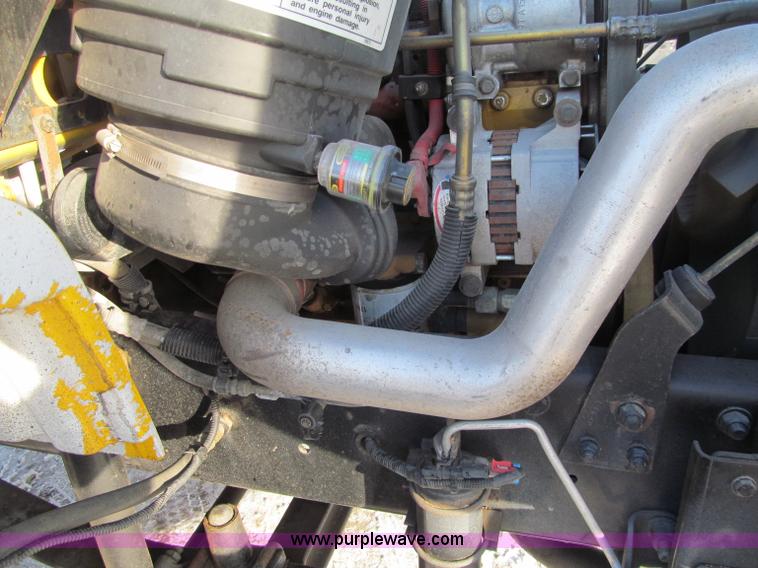 image for item F5888 2007 Freightliner M2 Business Class semi truck