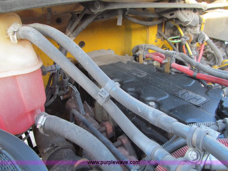 image for item F5888 2007 Freightliner M2 Business Class semi truck