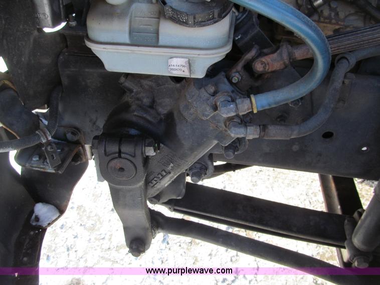 image for item F5888 2007 Freightliner M2 Business Class semi truck