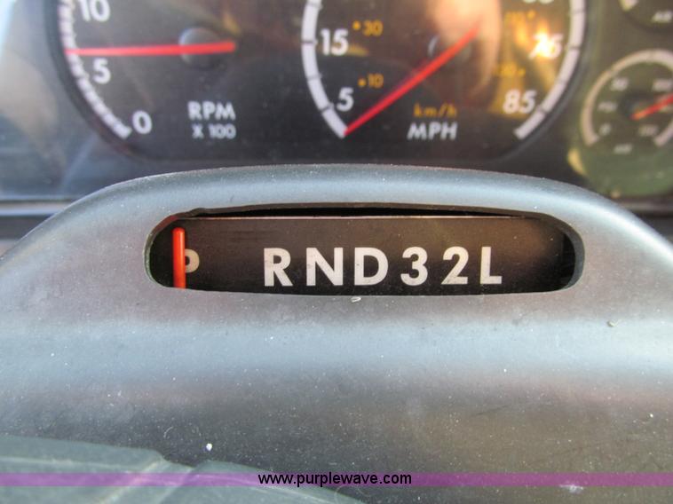 image for item F5888 2007 Freightliner M2 Business Class semi truck