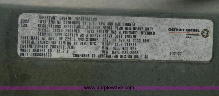 image for item G7610 2001 Freightliner Columbia semi truck