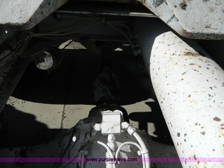 image for item G7622 1979 GMC General semi truck