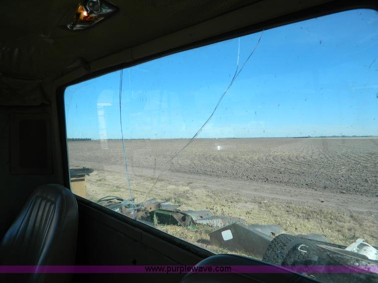 image for item G7622 1979 GMC General semi truck