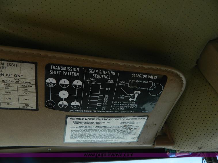 image for item G7622 1979 GMC General semi truck