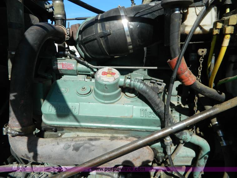 image for item G7622 1979 GMC General semi truck