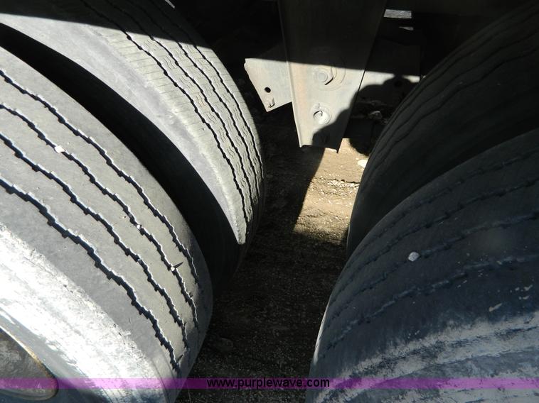 image for item G7650 1998 Utility 53' dry van trailer