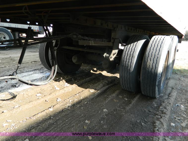 image for item G7650 1998 Utility 53' dry van trailer