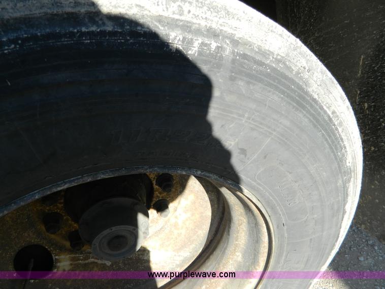 image for item G7652 1998 Great Dane 55' dry van trailer