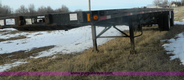 image for item G7675 1993 Fontaine 45' trailer