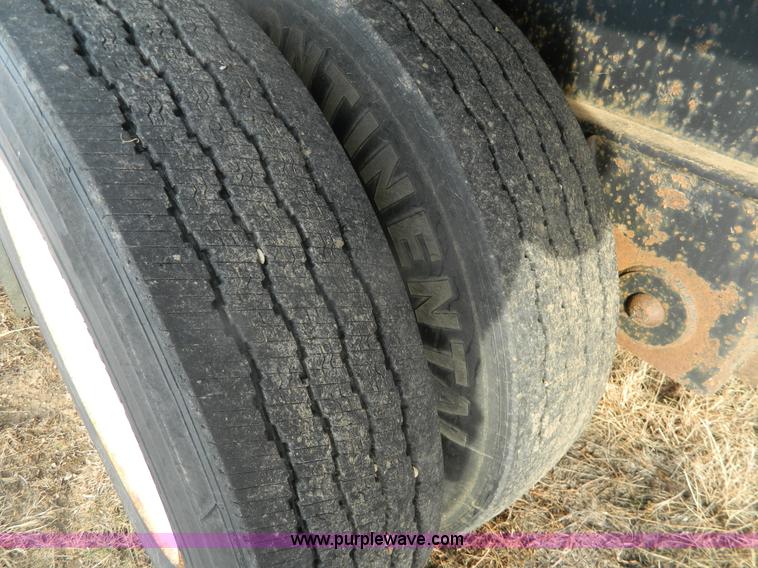 image for item G7675 1993 Fontaine 45' trailer