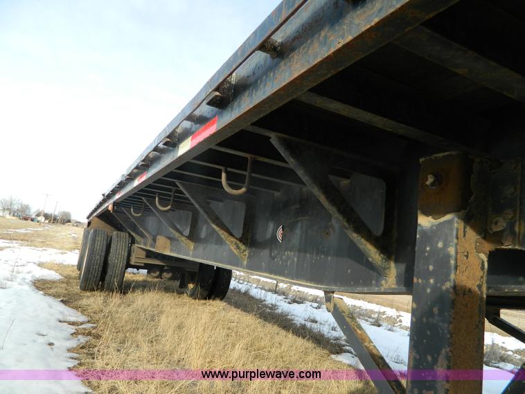 image for item G7675 1993 Fontaine 45' trailer