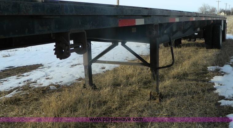 image for item G7675 1993 Fontaine 45' trailer