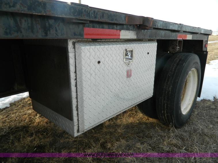 image for item G7675 1993 Fontaine 45' trailer