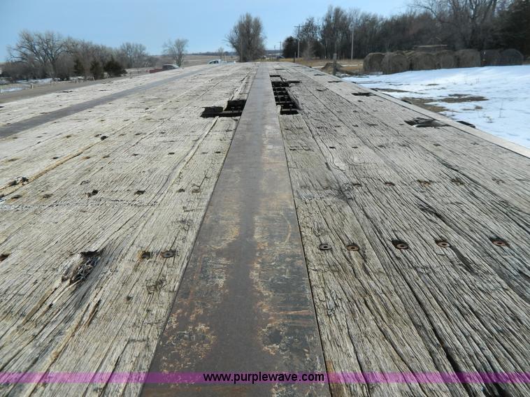 image for item G7675 1993 Fontaine 45' trailer