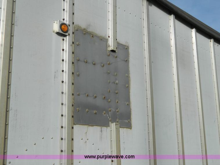 image for item G7683 1993 Merritt 43' double hopper grain trailer