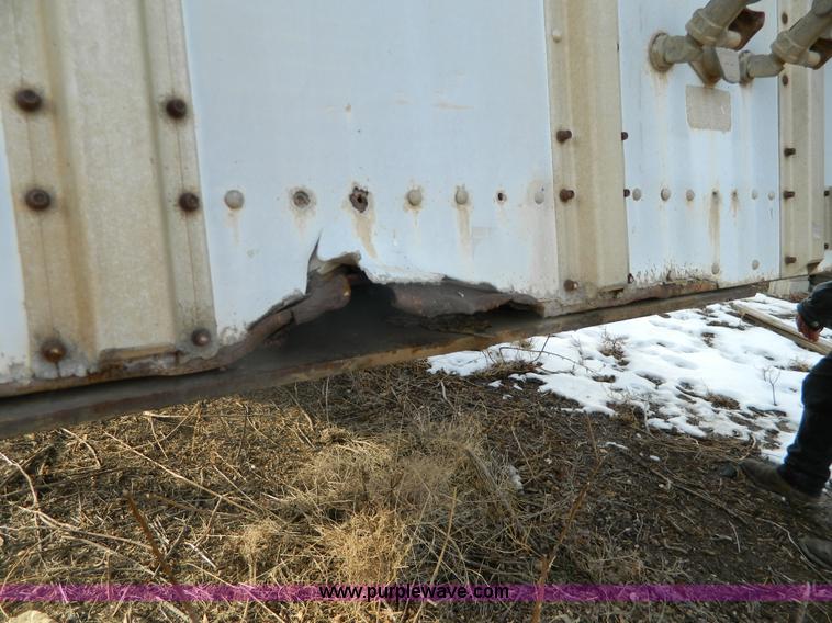 image for item G7683 1993 Merritt 43' double hopper grain trailer