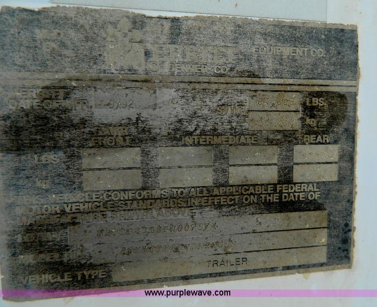 image for item G7683 1993 Merritt 43' double hopper grain trailer