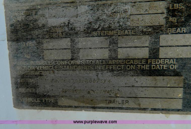 image for item G7683 1993 Merritt 43' double hopper grain trailer