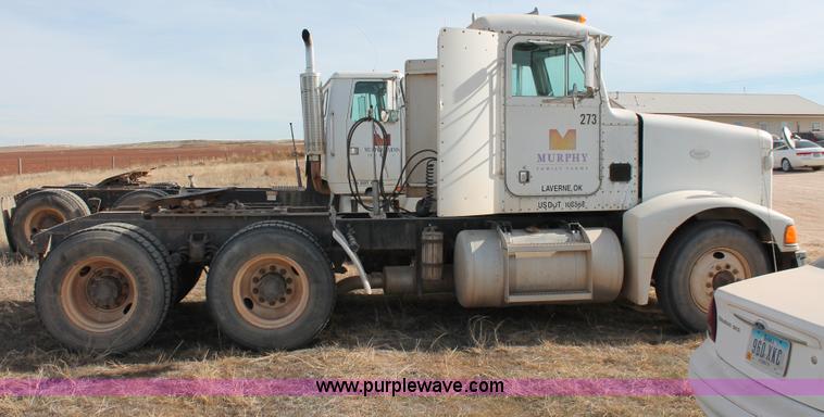 image for item O9356 1994 Peterbilt 375 semi truck