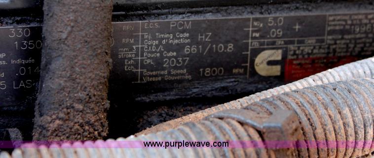 image for item O9357 1996 Volvo WCA semi truck