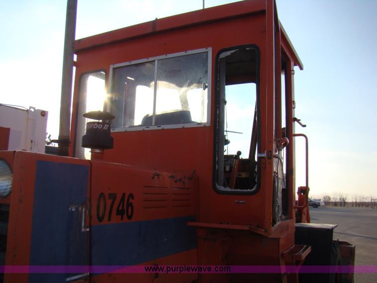 image for item B1696 1986 Kobelco High Loader wheel loader