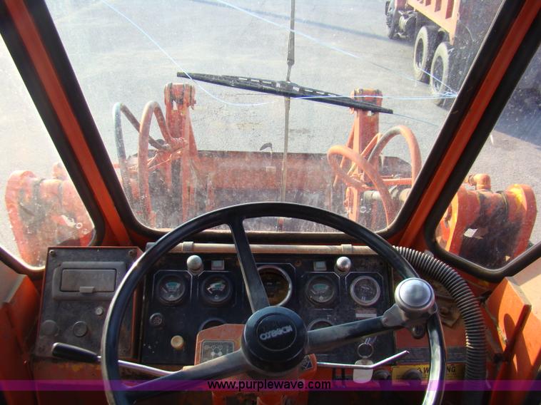 image for item B1696 1986 Kobelco High Loader wheel loader