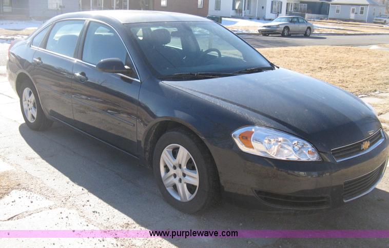 image for item B8454 2008 Chevrolet Impala LS