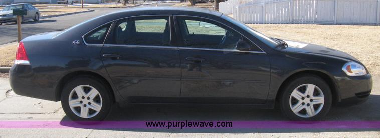 image for item B8454 2008 Chevrolet Impala LS