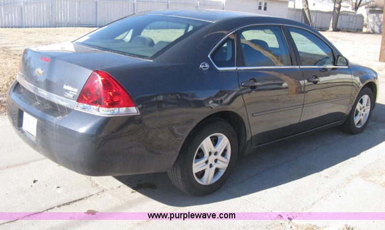 image for item B8454 2008 Chevrolet Impala LS