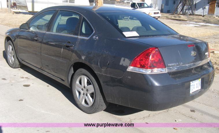 image for item B8454 2008 Chevrolet Impala LS