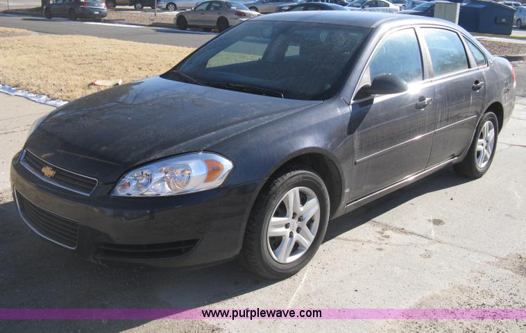 image for item B8454 2008 Chevrolet Impala LS