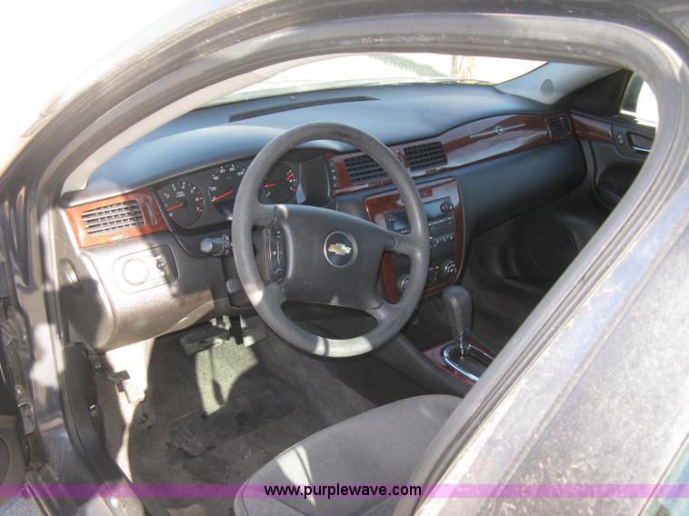 image for item B8454 2008 Chevrolet Impala LS
