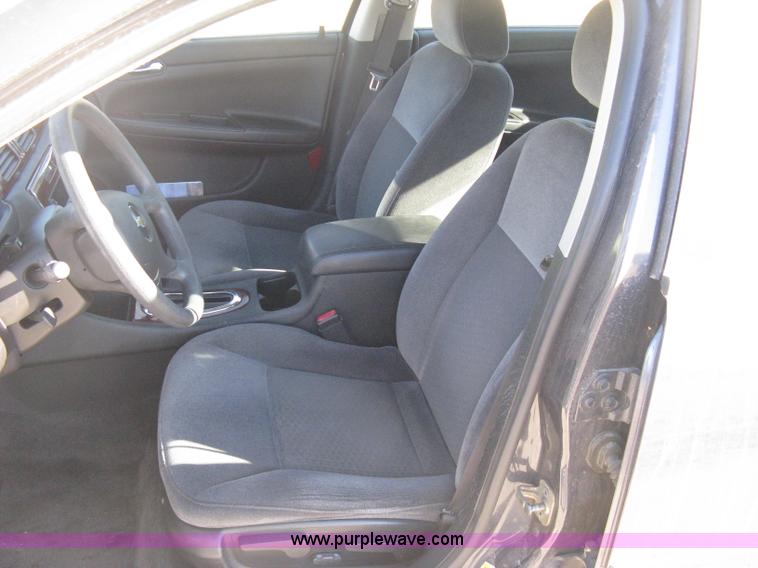 image for item B8454 2008 Chevrolet Impala LS