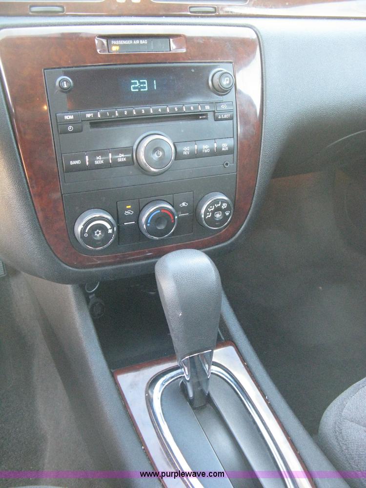 image for item B8454 2008 Chevrolet Impala LS