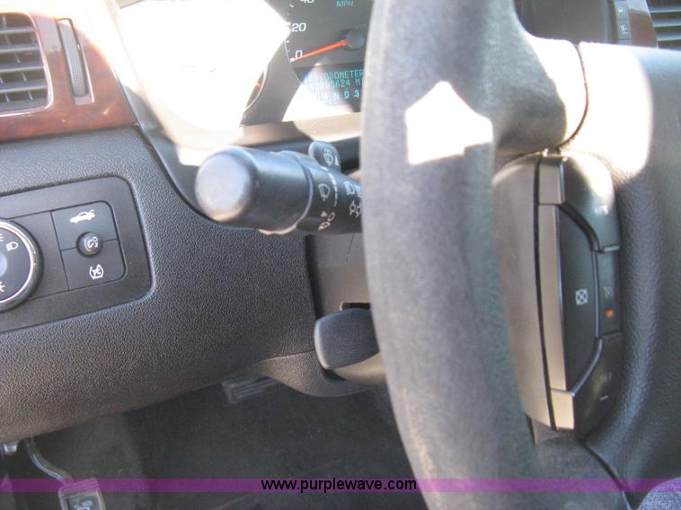 image for item B8454 2008 Chevrolet Impala LS