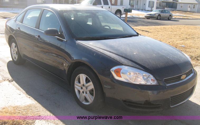 image for item B8455 2008 Chevrolet Impala LS