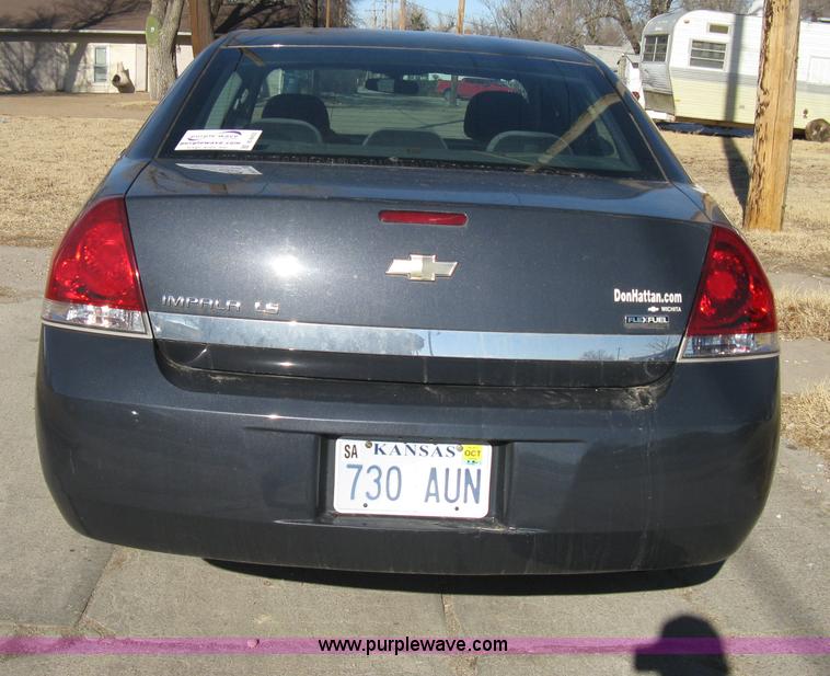 image for item B8455 2008 Chevrolet Impala LS