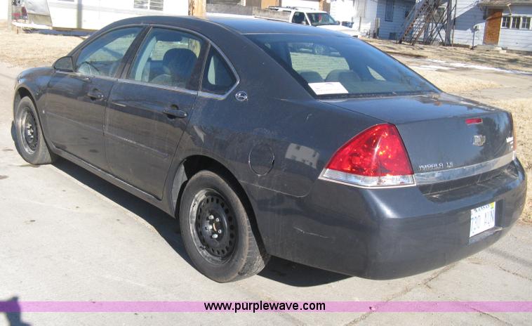 image for item B8455 2008 Chevrolet Impala LS