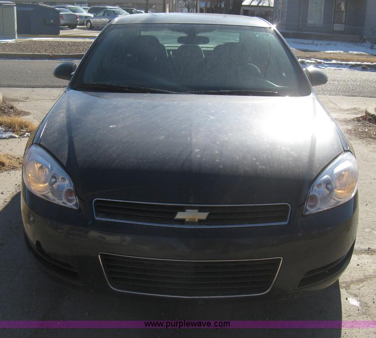 image for item B8455 2008 Chevrolet Impala LS