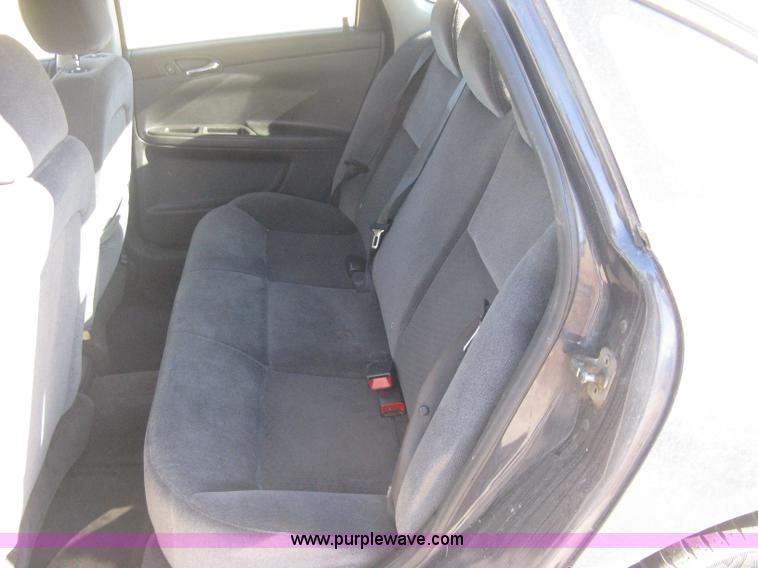 image for item B8455 2008 Chevrolet Impala LS