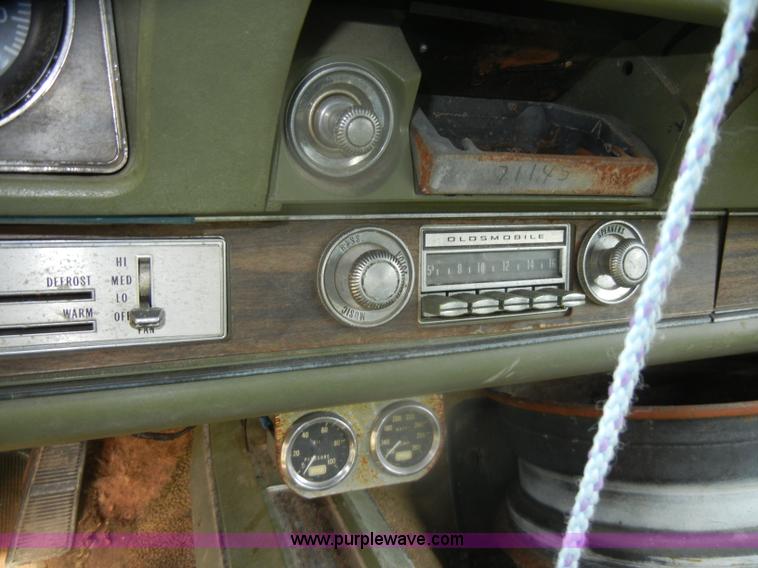 image for item D4870 1971 Oldsmobile Cutlass Supreme