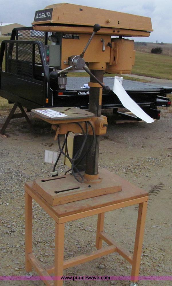 image for item D7038 Delta drill press