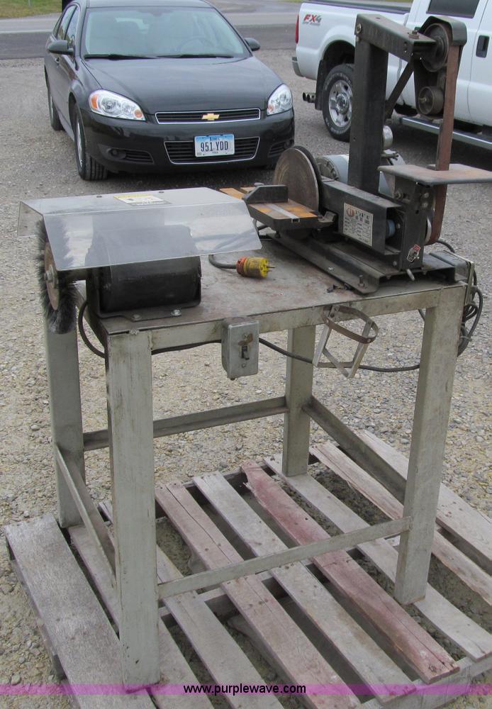 image for item D7039 WT 1" x 8" belt and disk sander