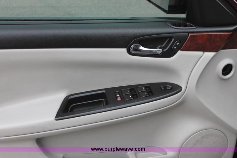 image for item E2806 2007 Chevrolet Impala LT