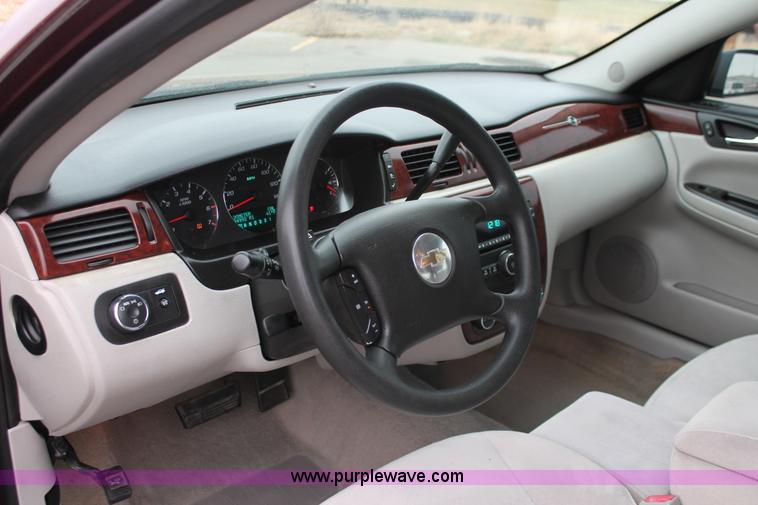 image for item E2806 2007 Chevrolet Impala LT