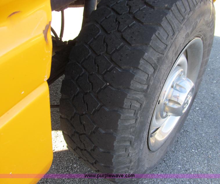image for item E3624 2002 Dodge Ram 2500 pickup truck